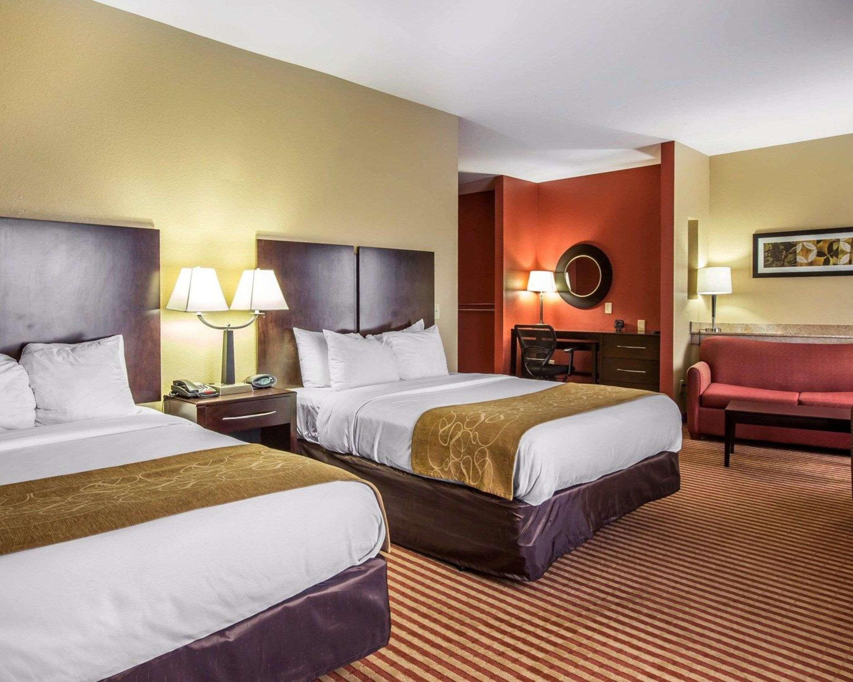 Comfort Suites Waycross Bagian luar foto