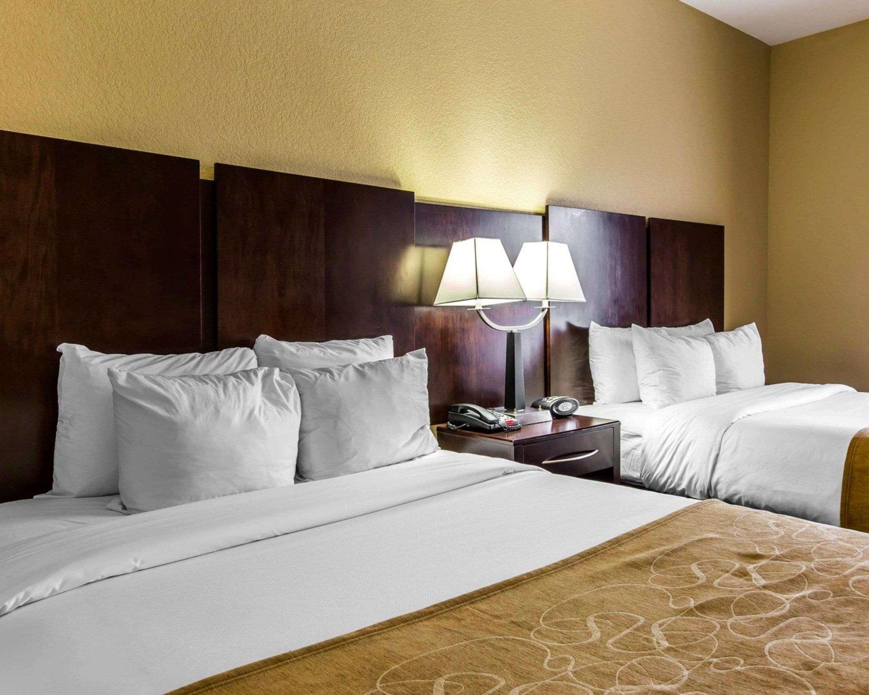 Comfort Suites Waycross Bagian luar foto