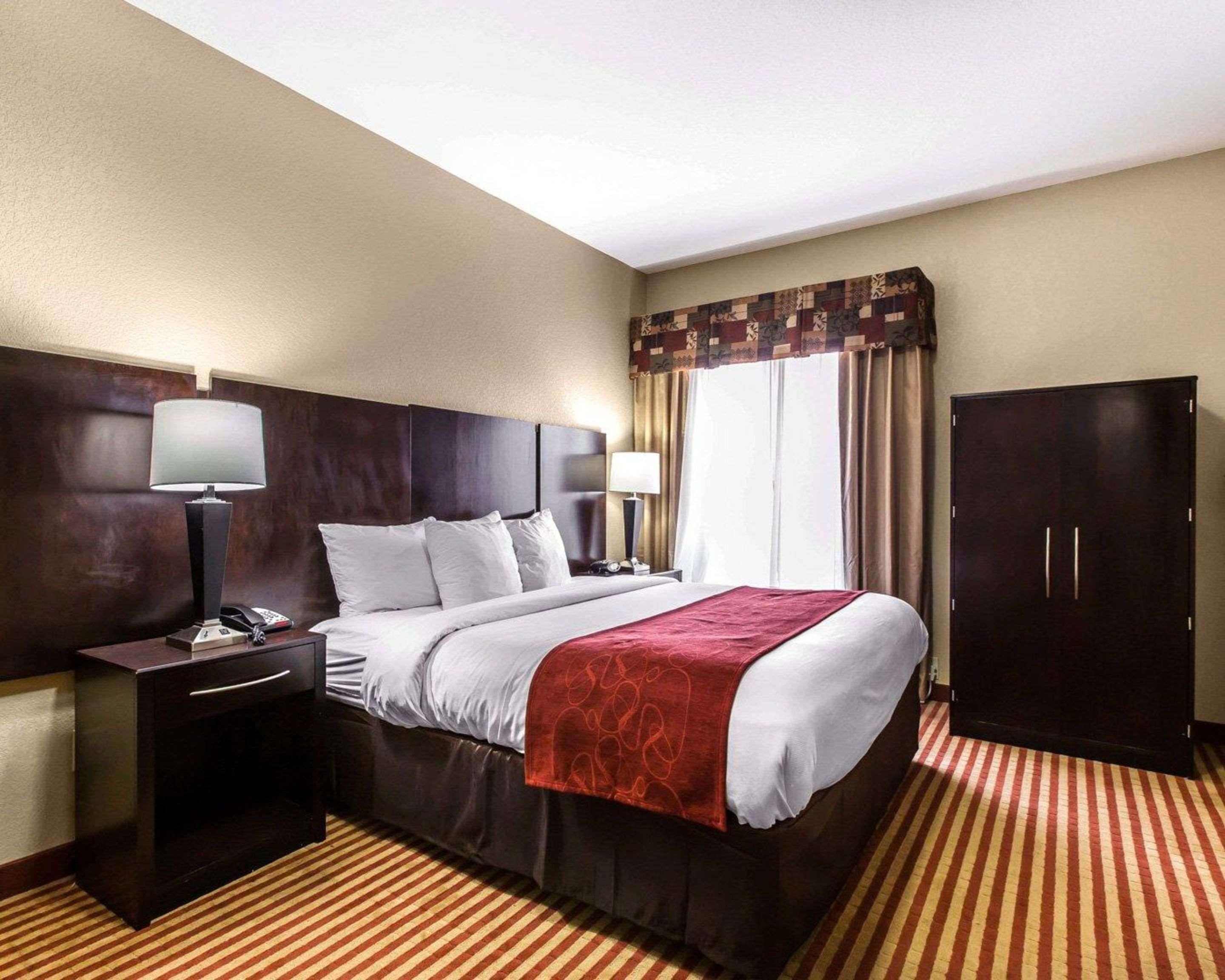 Comfort Suites Waycross Bagian luar foto