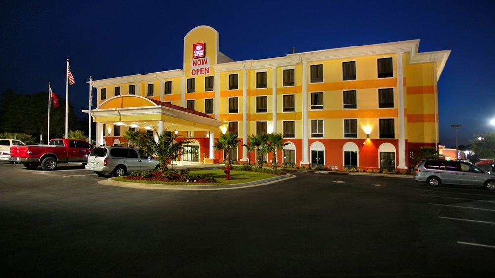 Comfort Suites Waycross Bagian luar foto