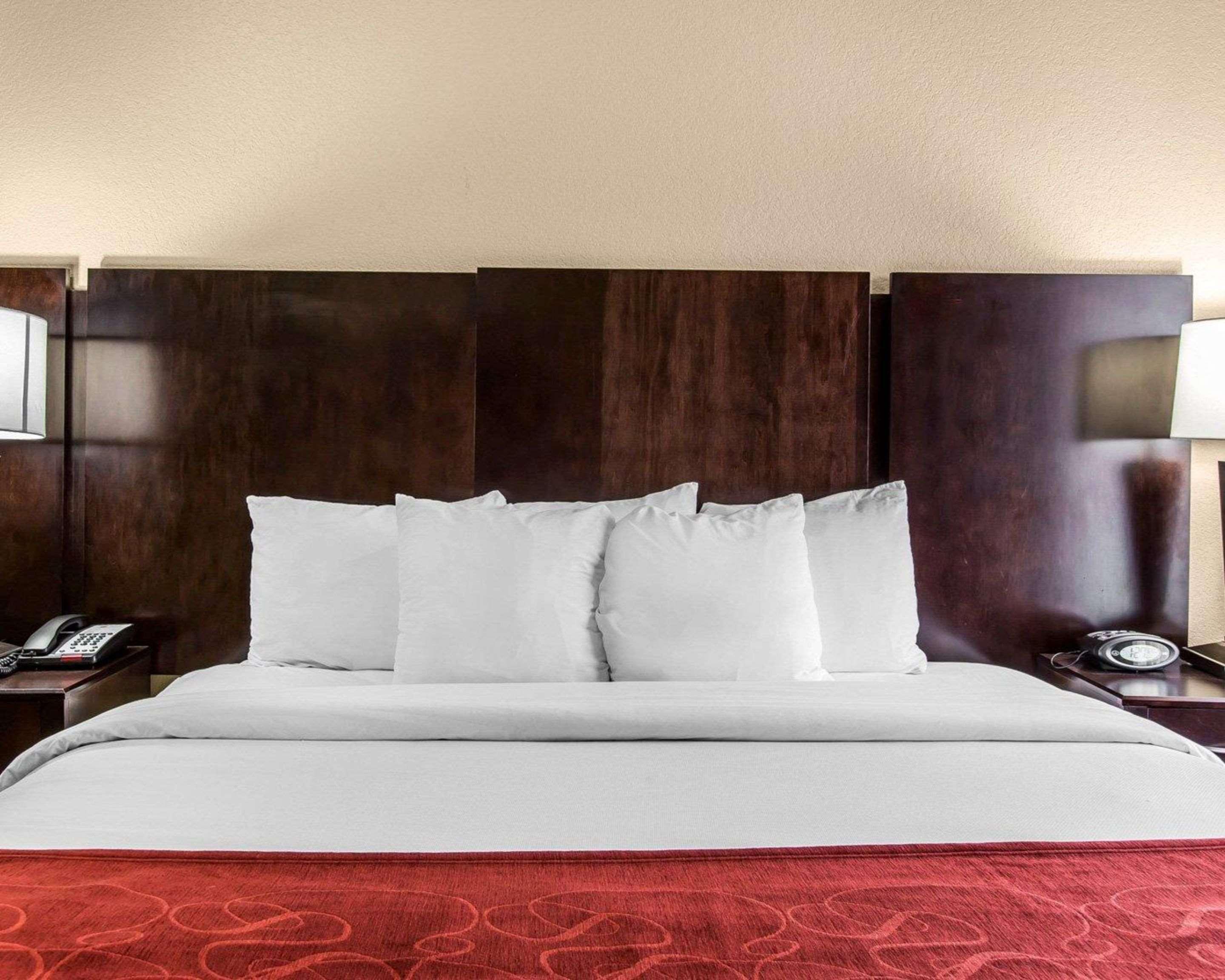 Comfort Suites Waycross Bagian luar foto