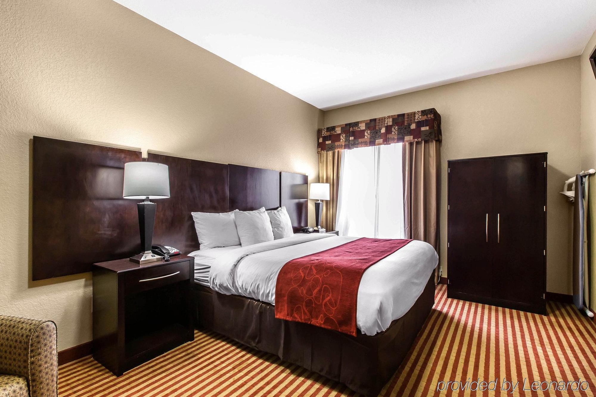Comfort Suites Waycross Bagian luar foto