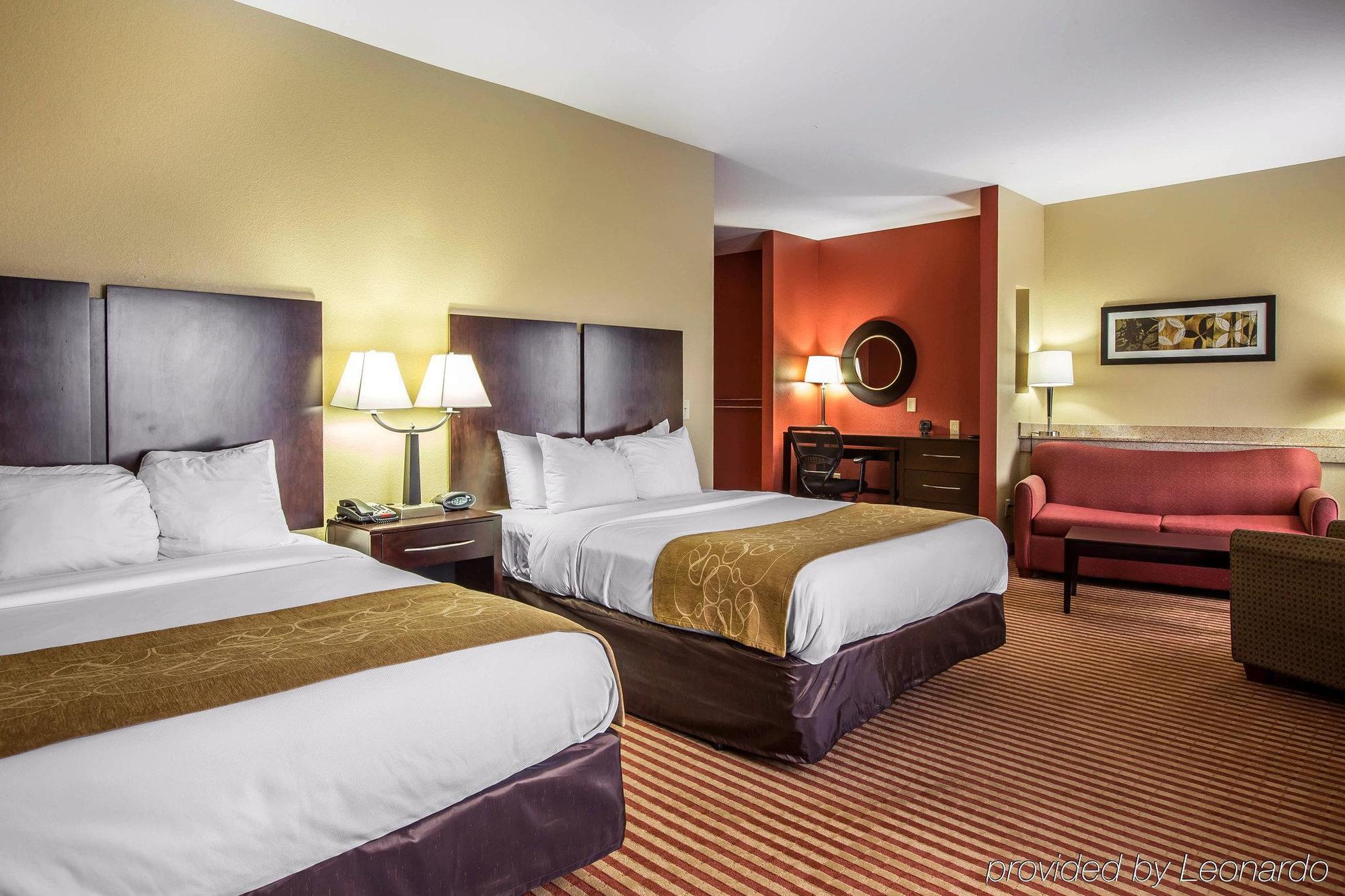 Comfort Suites Waycross Bagian luar foto