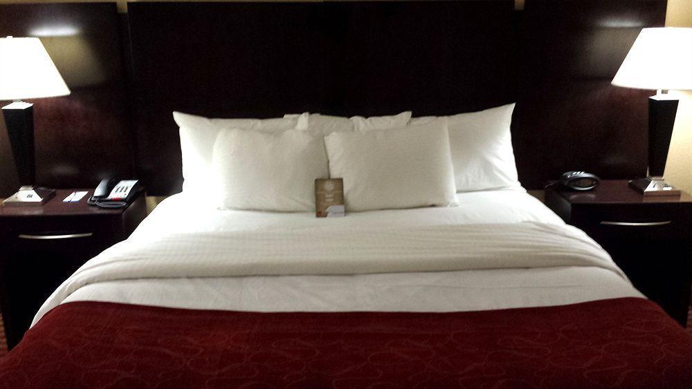 Comfort Suites Waycross Bagian luar foto