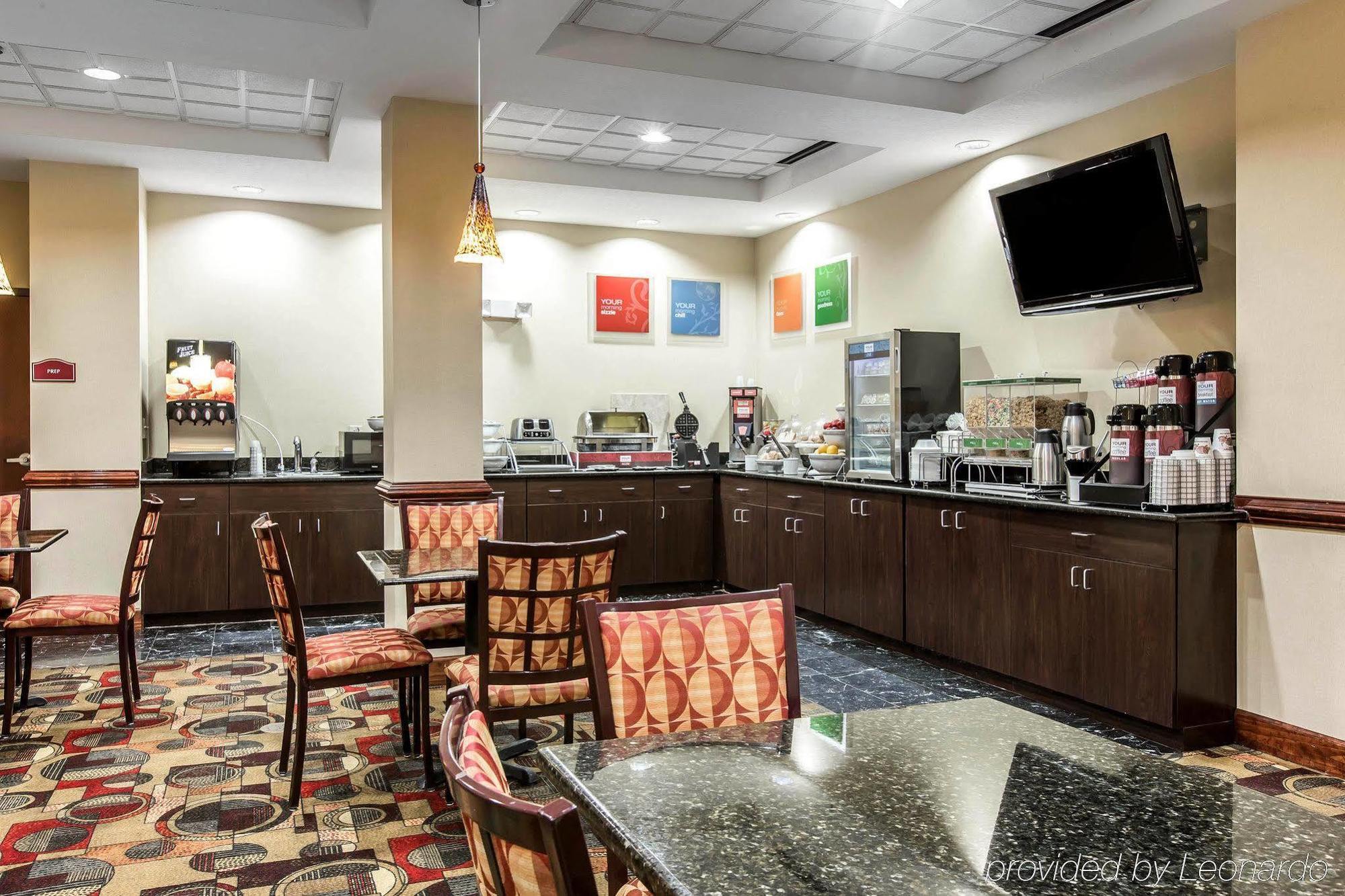 Comfort Suites Waycross Bagian luar foto